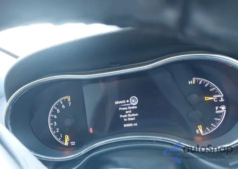 2020 Jeep Grand Cherokee Laredo E 4X2 from USA, damaged, VIN 1C4RJEAG1LC160808